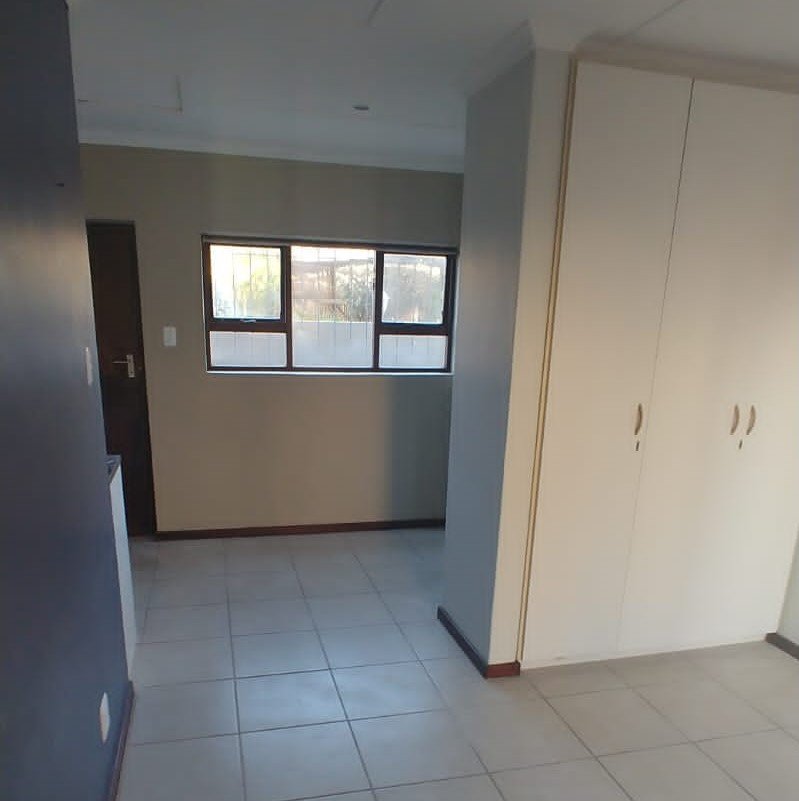 4 Bedroom Property for Sale in Wavecrest Eastern Cape